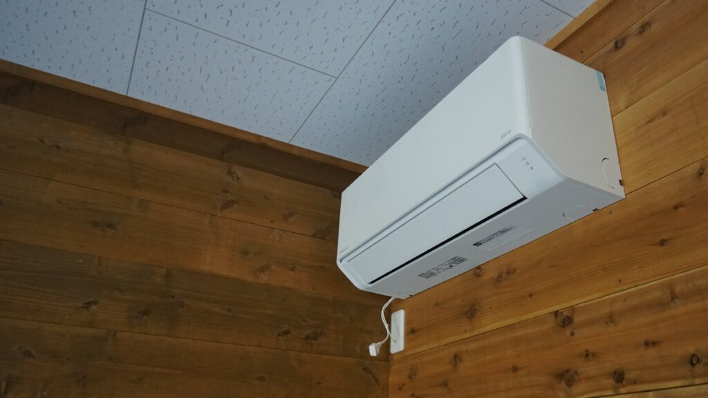 春日部Ⅱ-ガレージ内にもエアコン完備